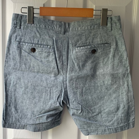 Club Monaco Baxter Short 28” waist 7” inseam - Picture 3 of 3
